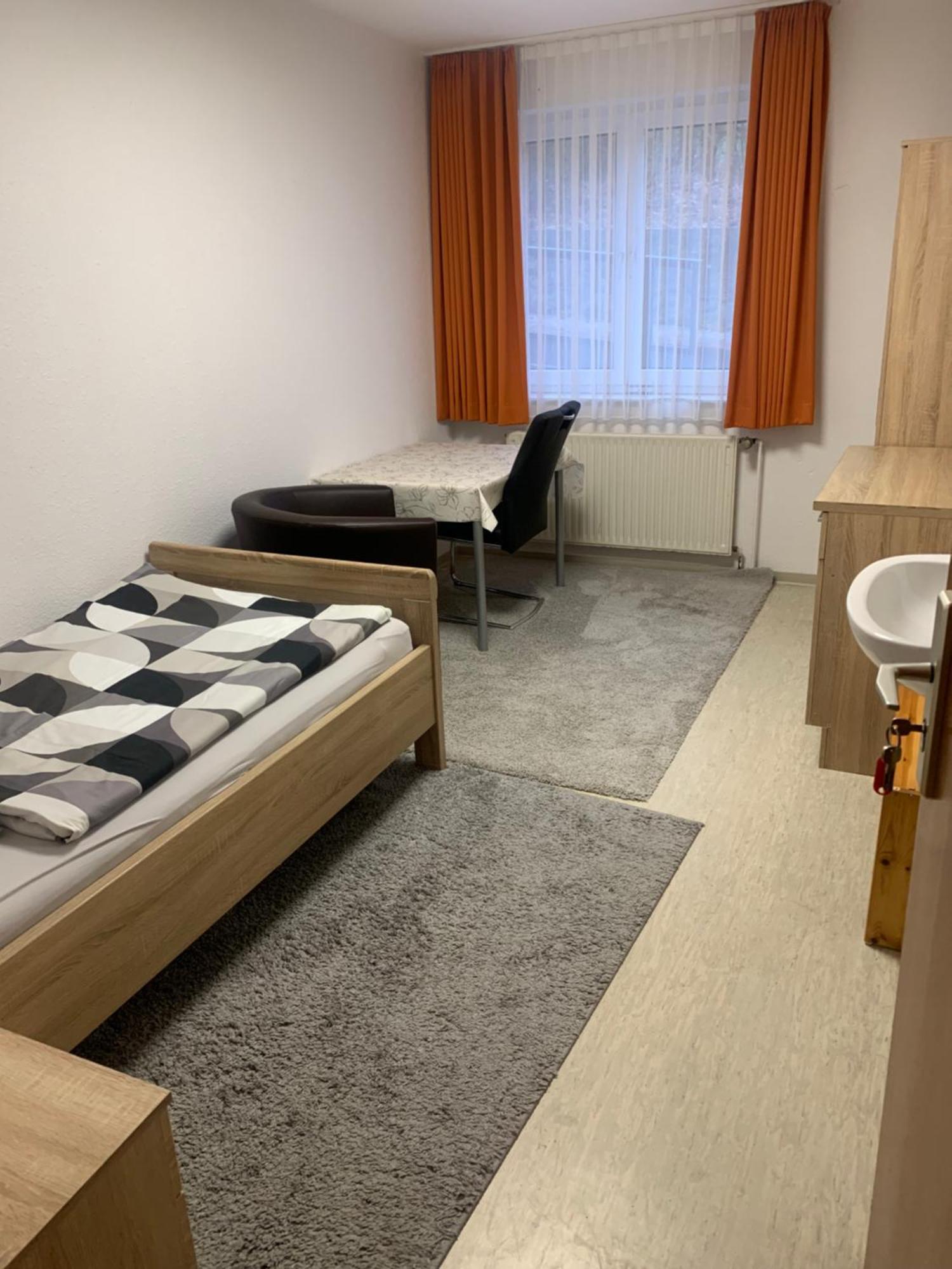 Monteure & Handwerker Einfach, Unkompliziert Und Preiswert In Alsfeld Luaran gambar